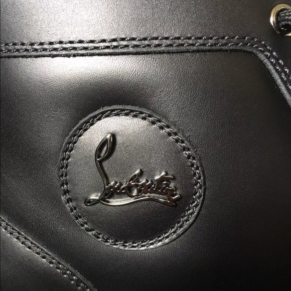 Comment below up to a size 15 - Picture 4 of 7